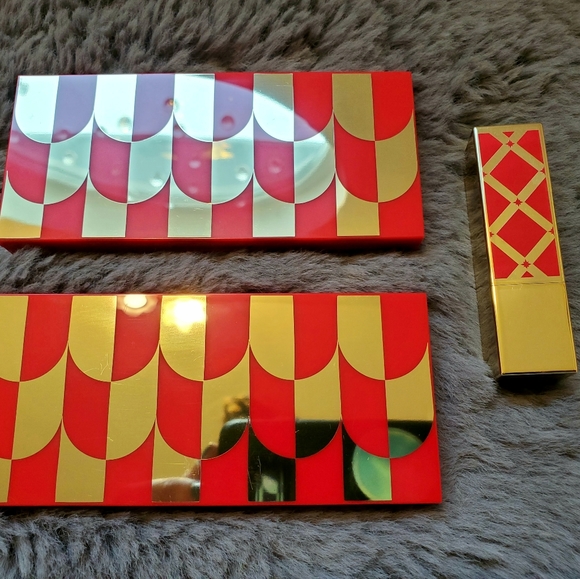 Estee lauder eyeshadow & lipstick make up set - Picture 1 of 7